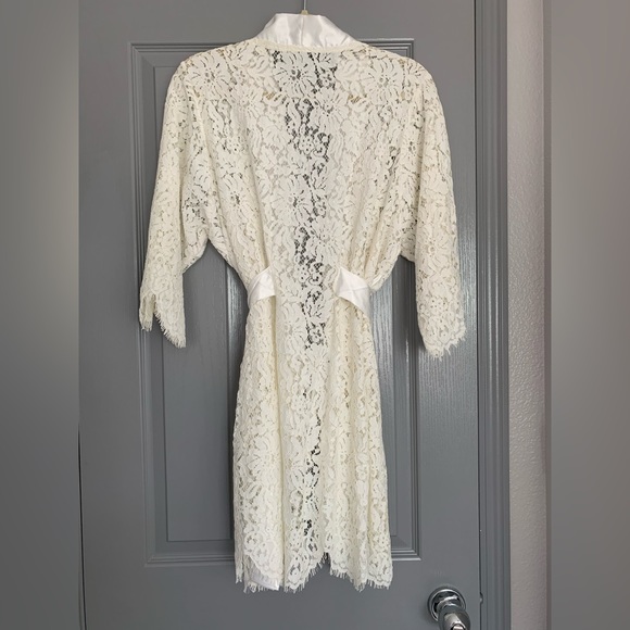 Bridal Robe - Picture 2 of 4